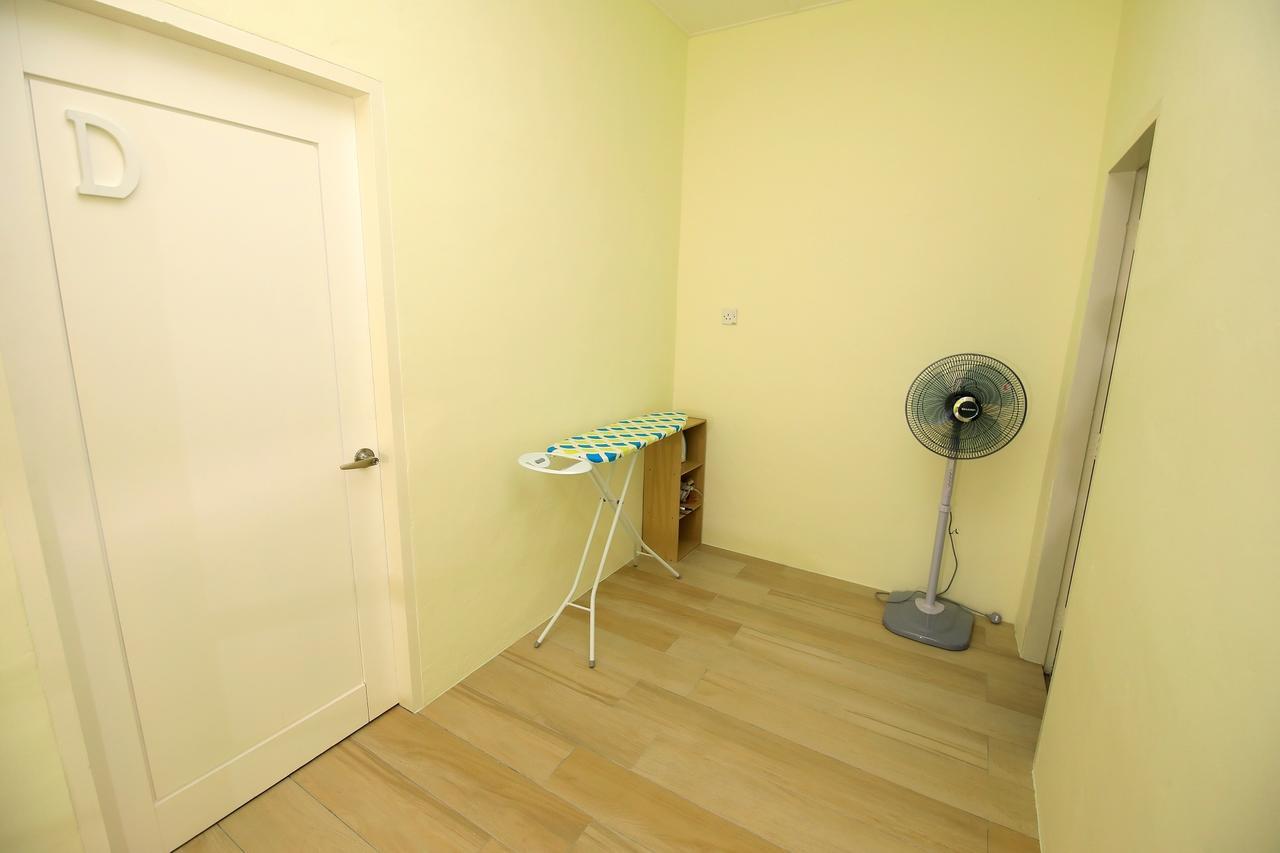 722 Homestay Kuching Kültér fotó